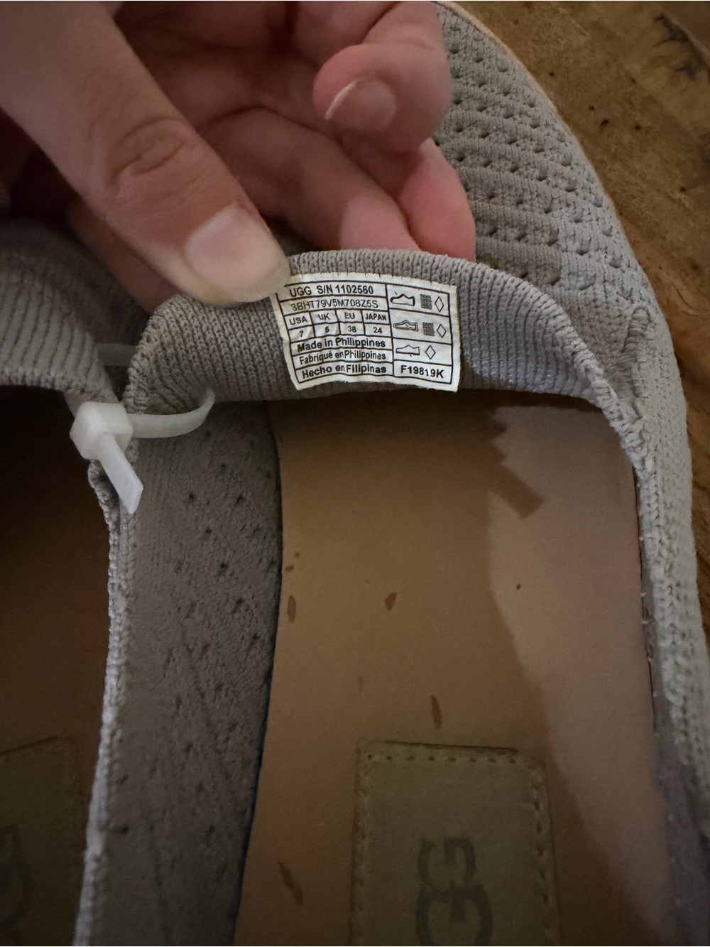 UGG Light‎ Gray Knit Slip-On Mules - Picture 5 of 5